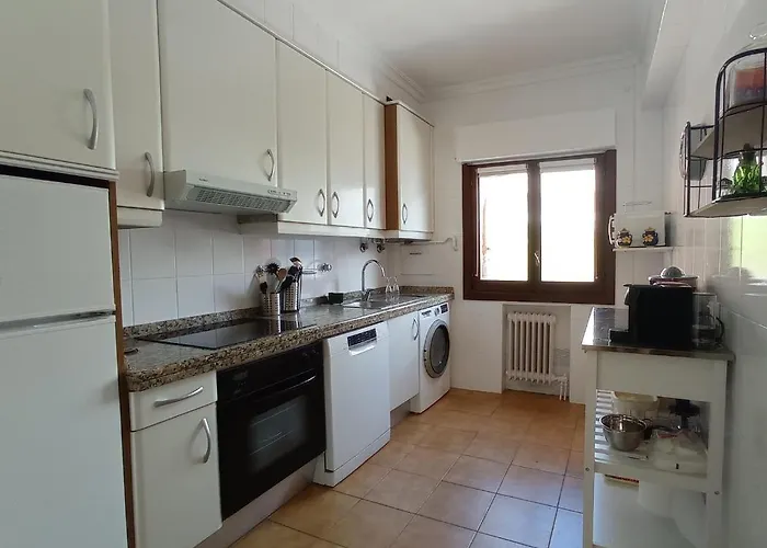 Easo Terrace Free Private Parking And Air Conditioning Apartment *