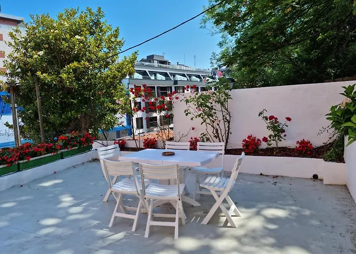 Easo Terrace Free Private Parking And Air Conditioning