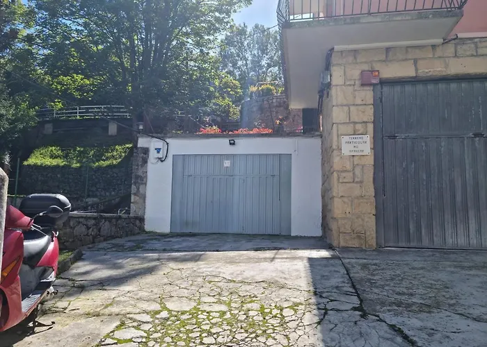 아파트 Easo Terrace Free Private Parking And Air Conditioning